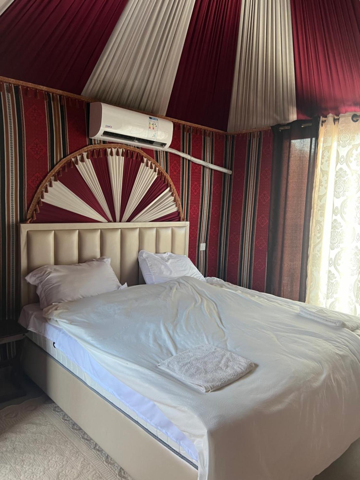 Rum Island Luxury Camp & Bubbles Hotel Wadi Rum Exterior foto