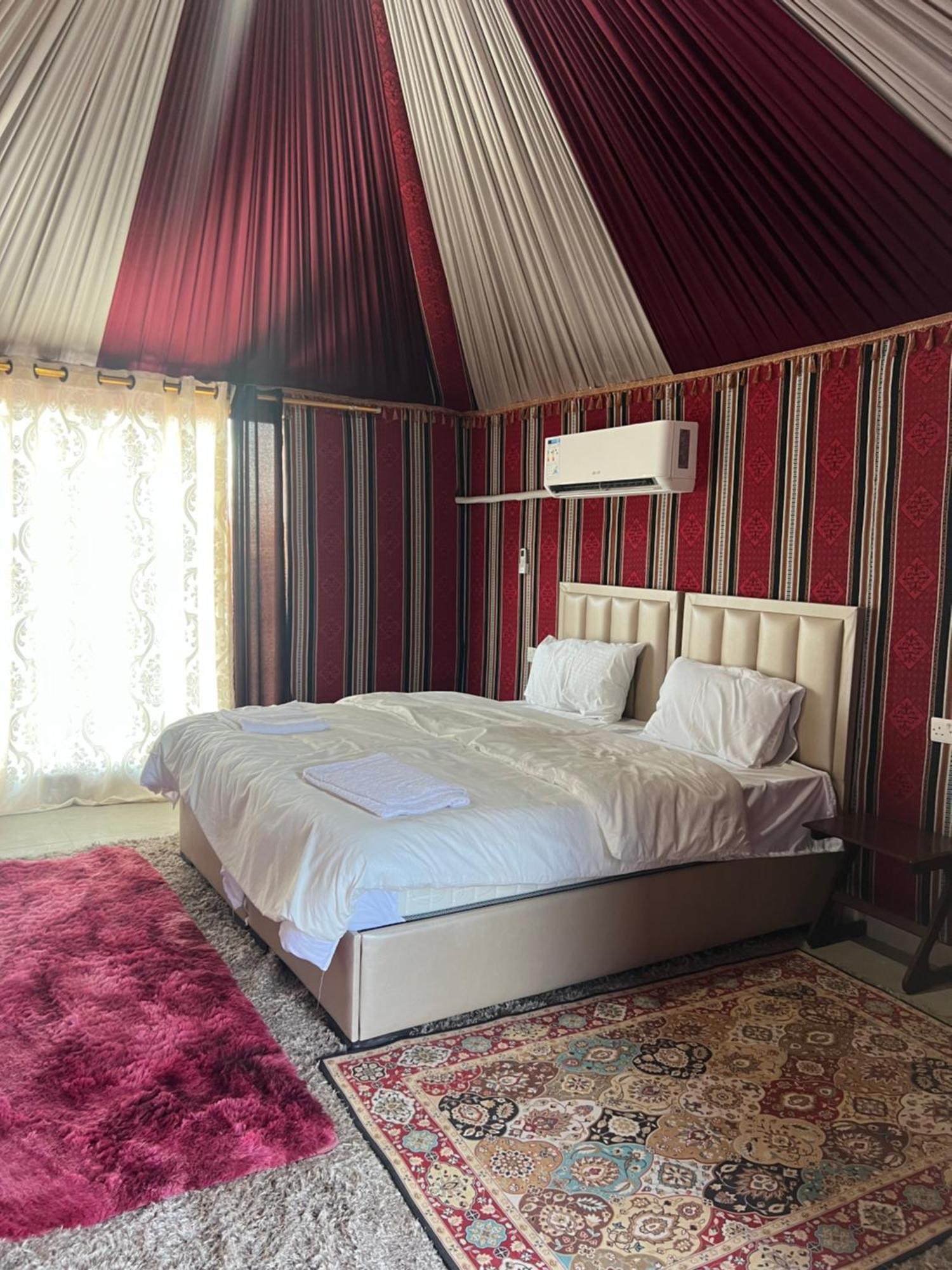 Rum Island Luxury Camp & Bubbles Hotel Wadi Rum Exterior foto